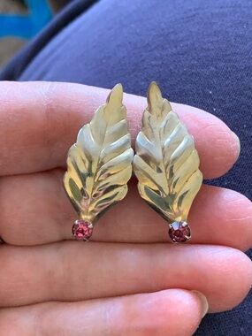 Vintage Gold Leaf Earrings with Pink Stone Accent